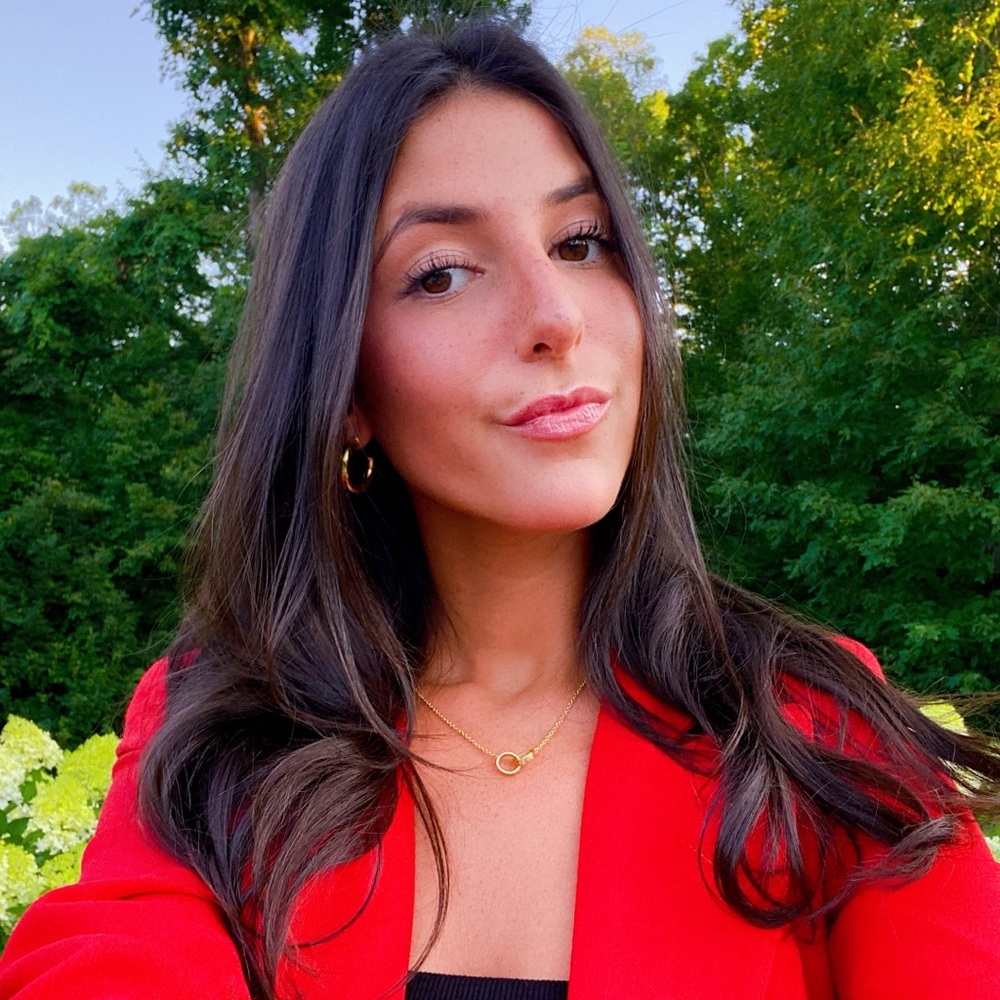 Meet your Posher, Hannah